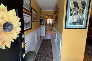 6 Lee Pl, Old Bethpage, NY 11804 - Photo 3