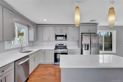 6 Renee Court, Centereach, NY 11720 - Photo 15