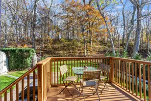 8 Hill Dr, Riverhead, NY 11901 - Photo 11