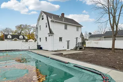 41 Leyden Street, Huntington Station, NY 11746 - Photo 25