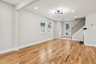 41 Leyden St, Huntington Station, NY 11746 - Photo 9