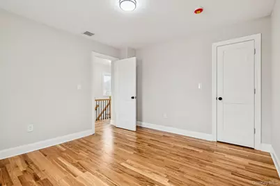 41 Leyden Street, Huntington Station, NY 11746 - Photo 23