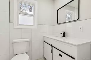 41 Leyden St, Huntington Station, NY 11746 - Photo 17