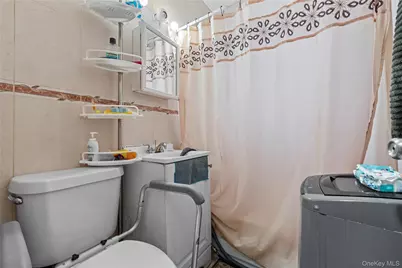 170 Soundview Avenue, Bronx, NY 10473 - Photo 15