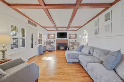 120 Sayville Boulevard, Sayville, NY 11782 - Photo 7