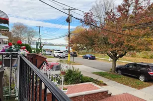 115-16 Poppenhusen Ave, College Point, NY 11356 - Photo 5