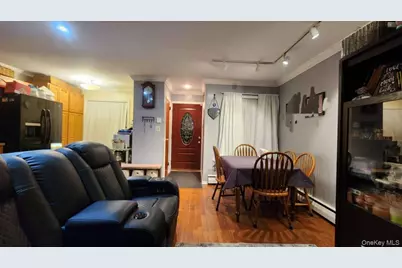 11516 Poppenhusen Avenue, College Point, NY 11356 - Photo 15