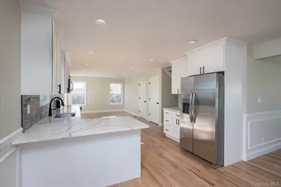 15 Dubois Avenue, Amityville, NY 11701 - Photo 11