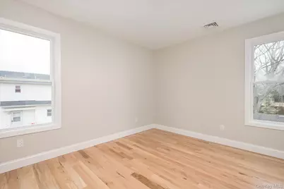 15 Dubois Avenue, Amityville, NY 11701 - Photo 19