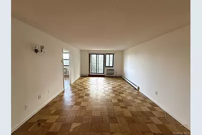 1085 Warburton Avenue #121, Yonkers, NY 10701 - Photo 11