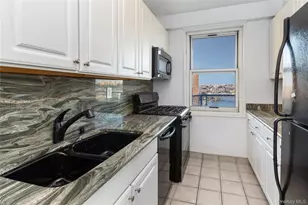 2400 Johnson Ave, Bronx, NY 10463 - Photo 9