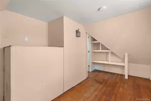 6 Dunwoodie Ave, West Islip, NY 11795 - Photo 11