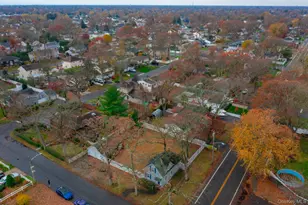 6 Dunwoodie Ave, West Islip, NY 11795 - Photo 23