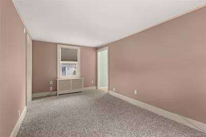 6 Dunwoodie Avenue, West Islip, NY 11795 - Photo 5