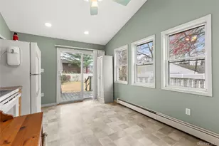 6 Dunwoodie Ave, West Islip, NY 11795 - Photo 7