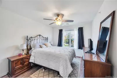 156 Ashley Court, Central Islip, NY 11722 - Photo 19