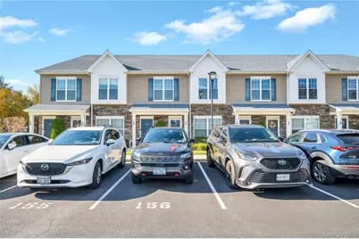 156 Ashley Court, Central Islip, NY 11722 - Photo 3