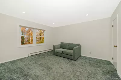 20 Toehee Place #1B, Islip, NY 11751 - Photo 7