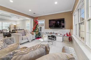 5 Vernon St, Plainview, NY 11803 - Photo 9