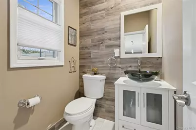 5 Vernon Street, Plainview, NY 11803 - Photo 15