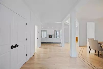 16 S De Baun Avenue, Airmont, NY 10901 - Photo 9