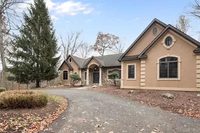 16 S De Baun Avenue, Airmont, NY 10901 - Photo 7