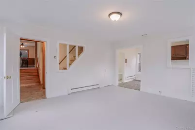 7 Halstein Lane, Ulster Park, NY 12487 - Photo 5