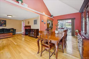 25 Foxwood Rd, West Nyack, NY 10994 - Photo 7
