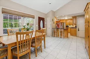 25 Foxwood Rd, West Nyack, NY 10994 - Photo 3