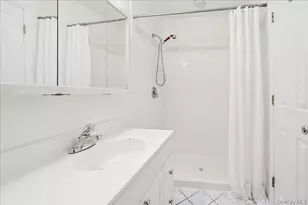 25 Foxwood Rd, West Nyack, NY 10994 - Photo 15