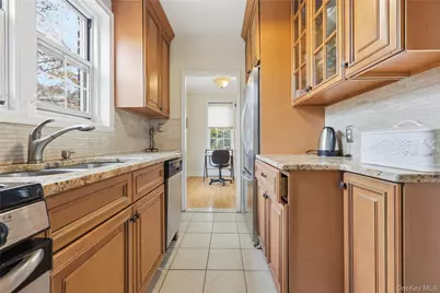 250 Central Avenue #B204, Lawrence, NY 11559 - Photo 11