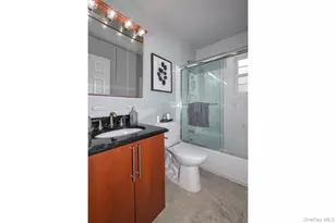 16 Garfield Ave, Sayville, NY 11782 - Photo 9