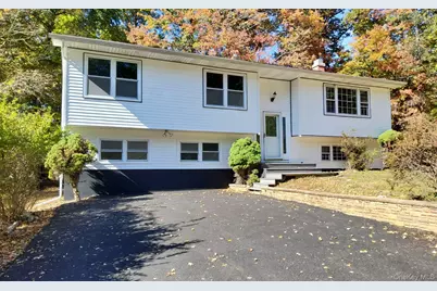 3 Carroll Drive, Woodbury, NY 10930 - Photo 1