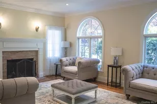 10 Emerson Ct, Hampton Bays, NY 11946 - Photo 7