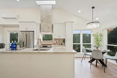 1 Stanford Court #1, Wantagh, NY 11793 - Photo 7