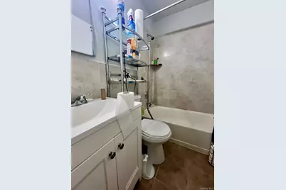 1009 166th Street, Whitestone, NY 11357 - Photo 7