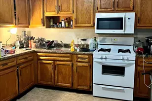 10-09 166th St, Whitestone, NY 11357 - Photo 3