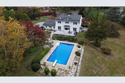 12 Briarwood Court, Saint James, NY 11780 - Photo 5