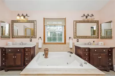 12 Briarwood Court, Saint James, NY 11780 - Photo 41