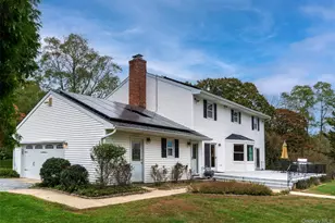 12 Briarwood Ct, Saint James, NY 11780 - Photo 11