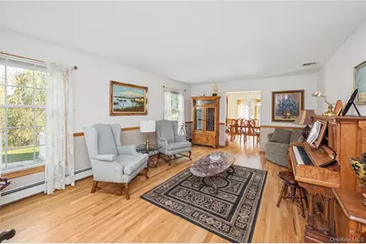 12 Briarwood Court, Saint James, NY 11780 - Photo 15