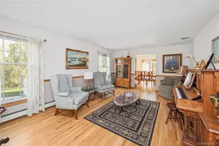 12 Briarwood Ct, Saint James, NY 11780 - Photo 15