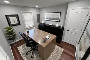 33 Broadway St, Shirley, NY 11967 - Photo 17