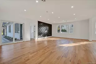 1130A Carlls Straight Path, Dix Hills, NY 11746 - Photo 11