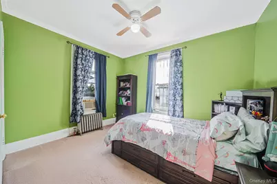 18832 114th Drive, Saint Albans, NY 11412 - Photo 17