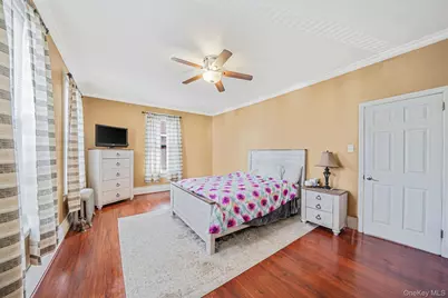 18832 114th Drive, Saint Albans, NY 11412 - Photo 15