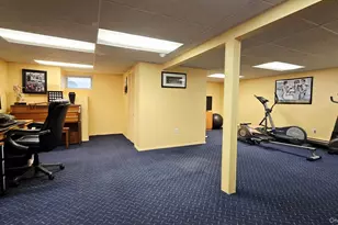 34 Melanie Ln, Syosset, NY 11791 - Photo 23