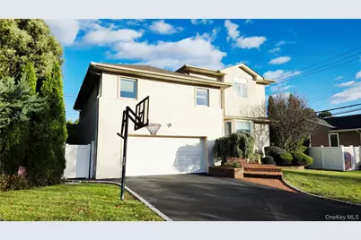 34 Melanie Lane, Syosset, NY 11791 - Photo 3