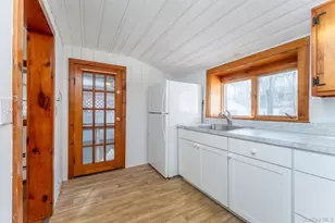 77 Pine St, West Hurley, NY 12491 - Photo 21