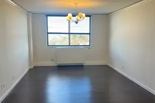 2 Bay Club Dr, Bayside, NY 11360 - Photo 5